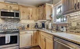 Cabin~Views~Heart Of Town~W&D~Fireplace~Kitchen